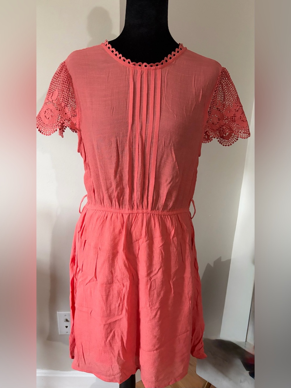 mine Coral Lace-Sleeve Midi Dress